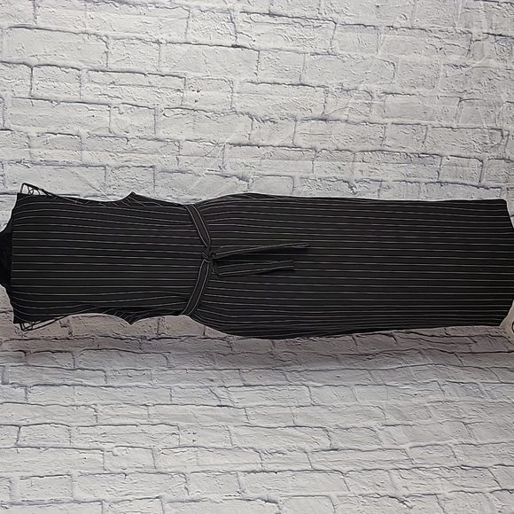 Black and White Pinstripe Button Up Midi Dress Size 3 - Picture 7 of 8